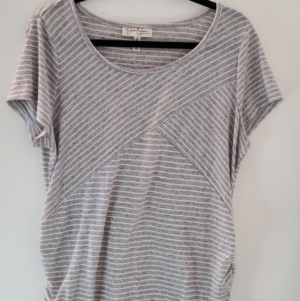 XL gray Jessica Simpson maternity top